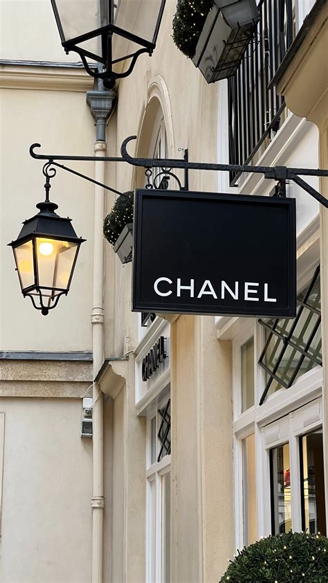 chanel employee benefits